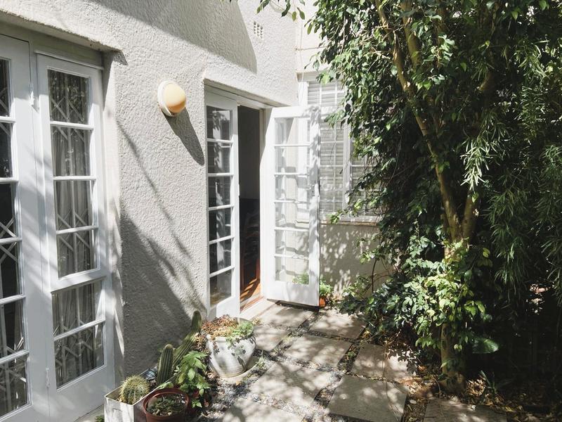 To Let 1 Bedroom Property for Rent in Tamboerskloof Western Cape